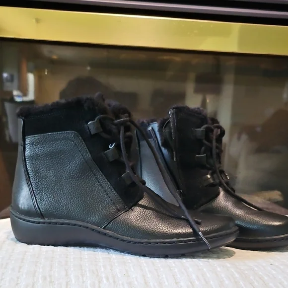 Clarks Shoes Clarks Cora Chai Black Leather Ankle Boots Size